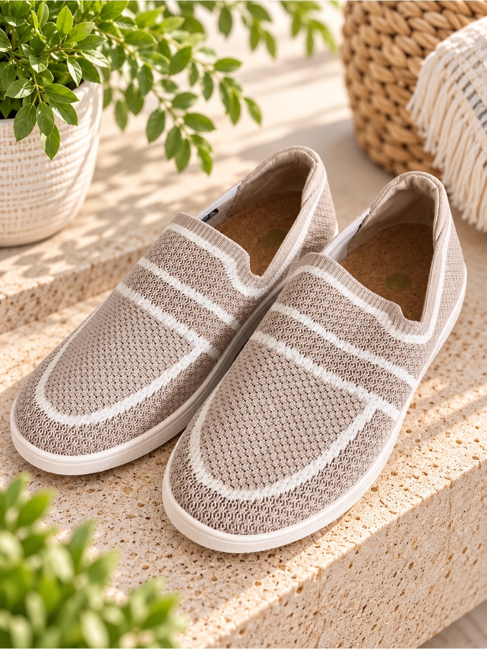 Revitalign Mariner Sola Sesame White Orthotic Knit Slip-On Shoes Size 9 #95
